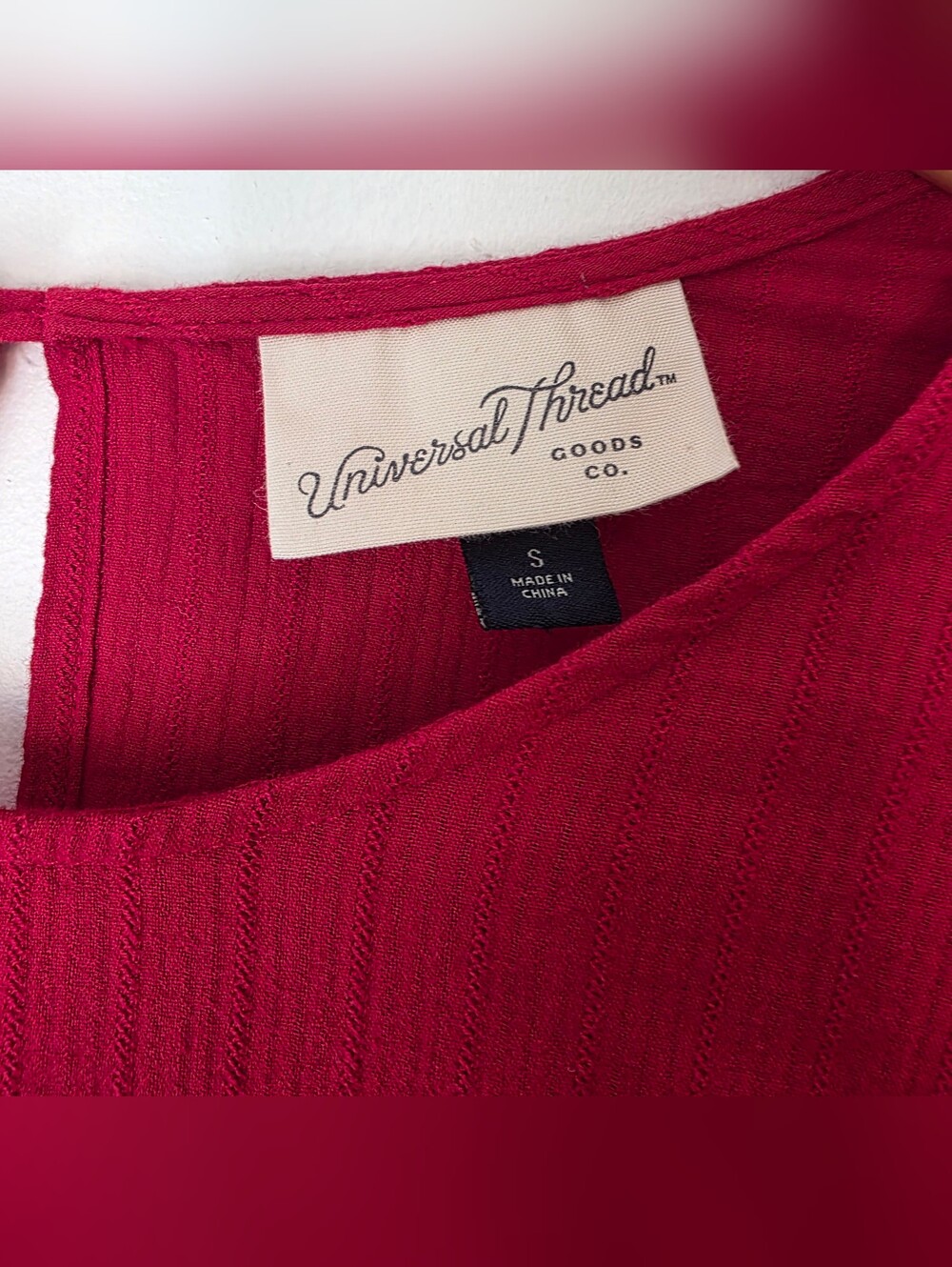 Universal Thread Red Blouse - Picture 4 of 4
